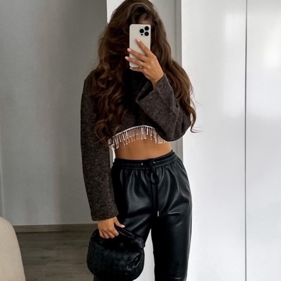BNWT Zara Drip Rhinestone Crop Sweater! - Picture 6 of 10